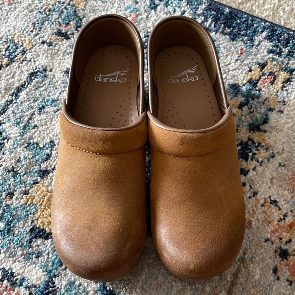 Dansko size 37